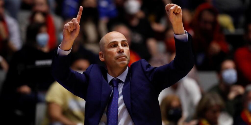 Peñarroya: "Por nombres, Virtus podría jugar la Final Four de Euroliga"