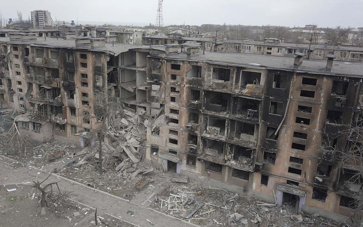 Periodista francés muere durante ataque de soldados rusos en el Donbás