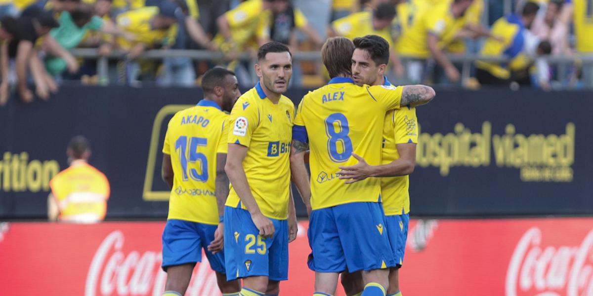 Permanencia y despedidas se citan en Mendizorroza