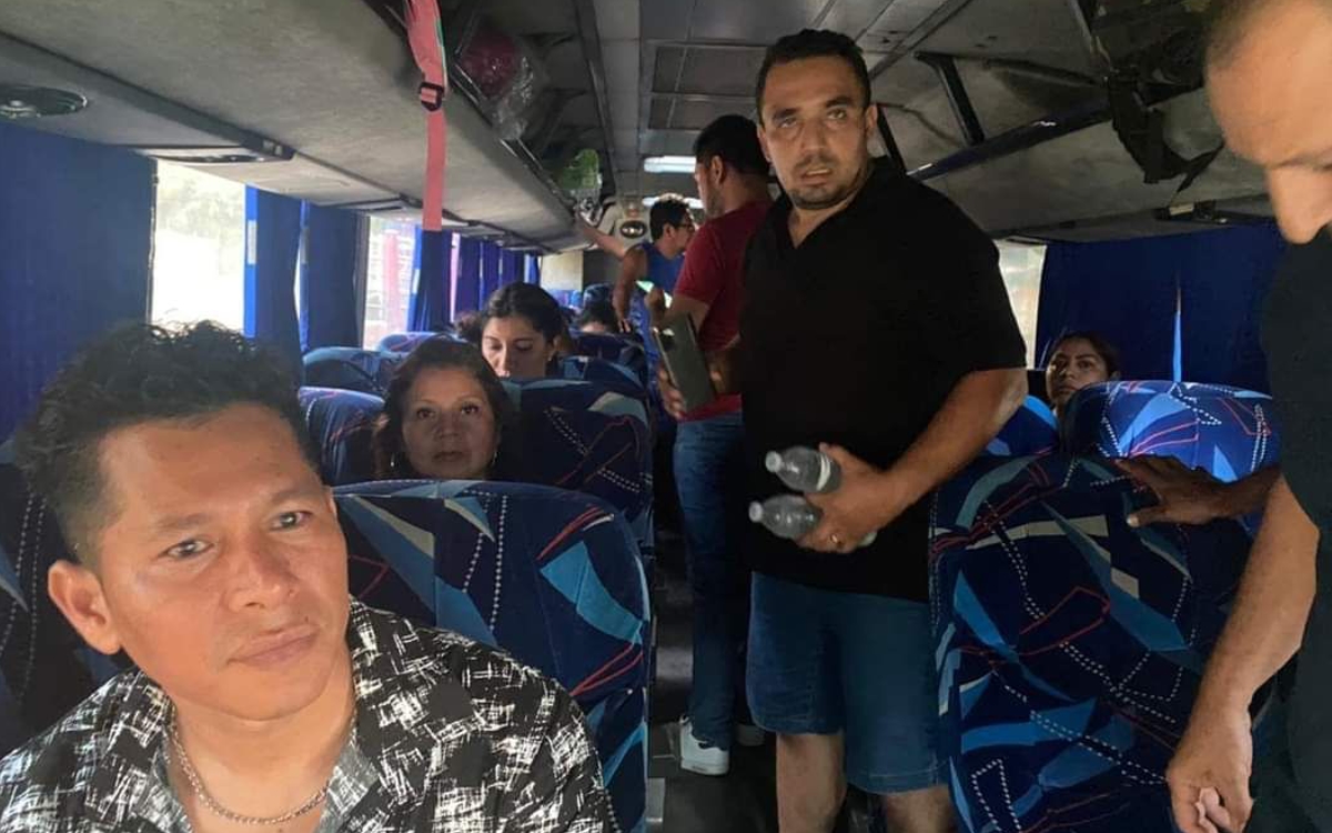 Pobladores reciben recursos y liberan a profesores del Conalep que tenían de rehenes | Oaxaca