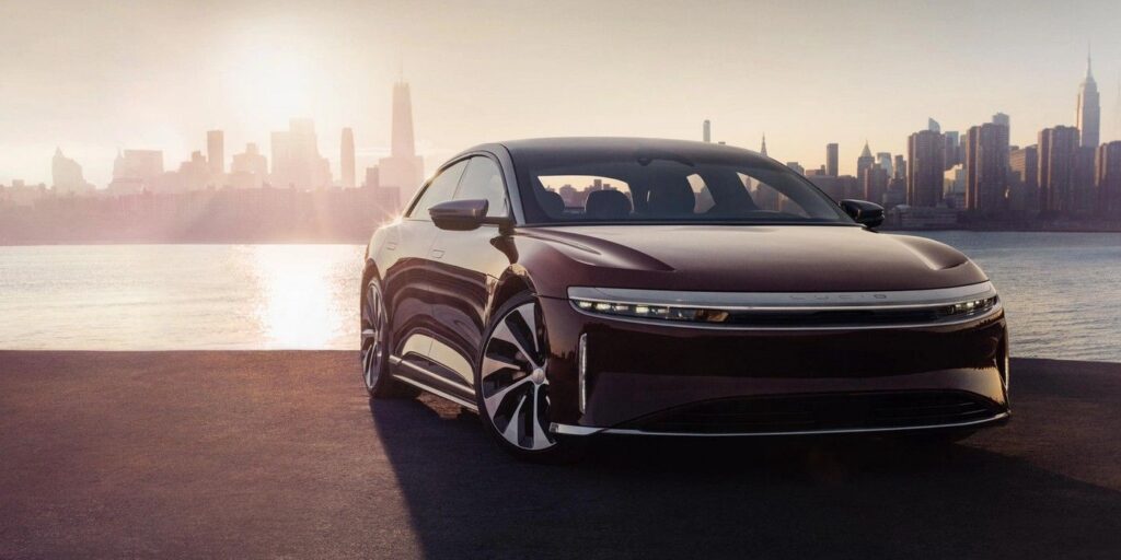 Problema y retiro de la pantalla Lucid Air EV: lo que necesita saber