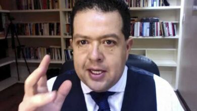 Puebla: Presentan a Arturo Rueda ante juez de Cholula; Mier se solidariza: 'a los amigos no se les juzga'