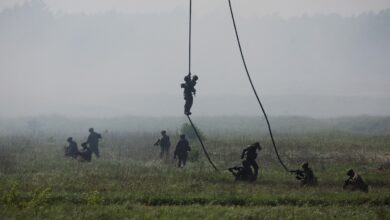 Putin ordena aumentar salarios a militares enviados a Ucrania
