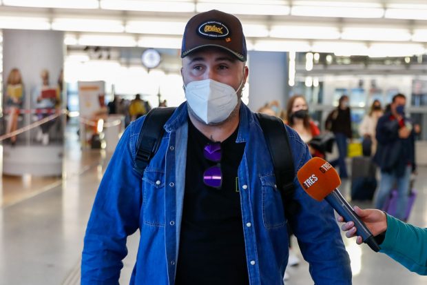 Kiko Rivera llegando a la estación de Santa Justa en Sevilla / Gtres