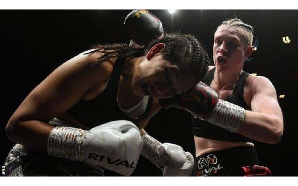 Reportan a boxeadora mexicana estable, tras segunda operación; permanece en coma inducido | Video