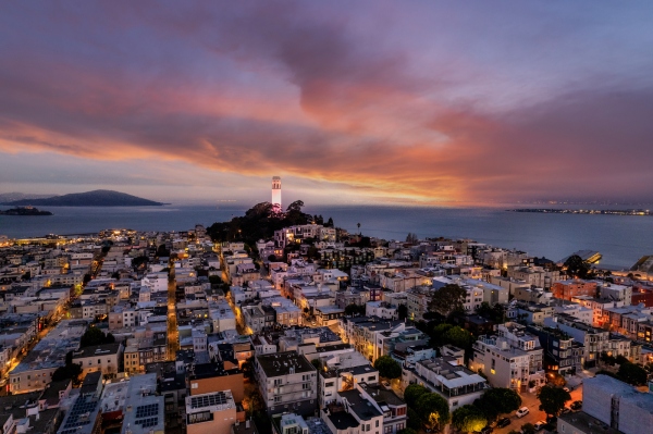 Resumen de TechCrunch+: creación de modelos financieros, caída en picado de UiPath, consejos profesionales de pitch deck