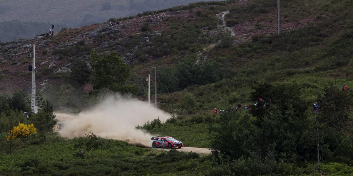 Rovanperä arrebata el liderato a Evans y Dani Sordo cae a la cuarta plaza