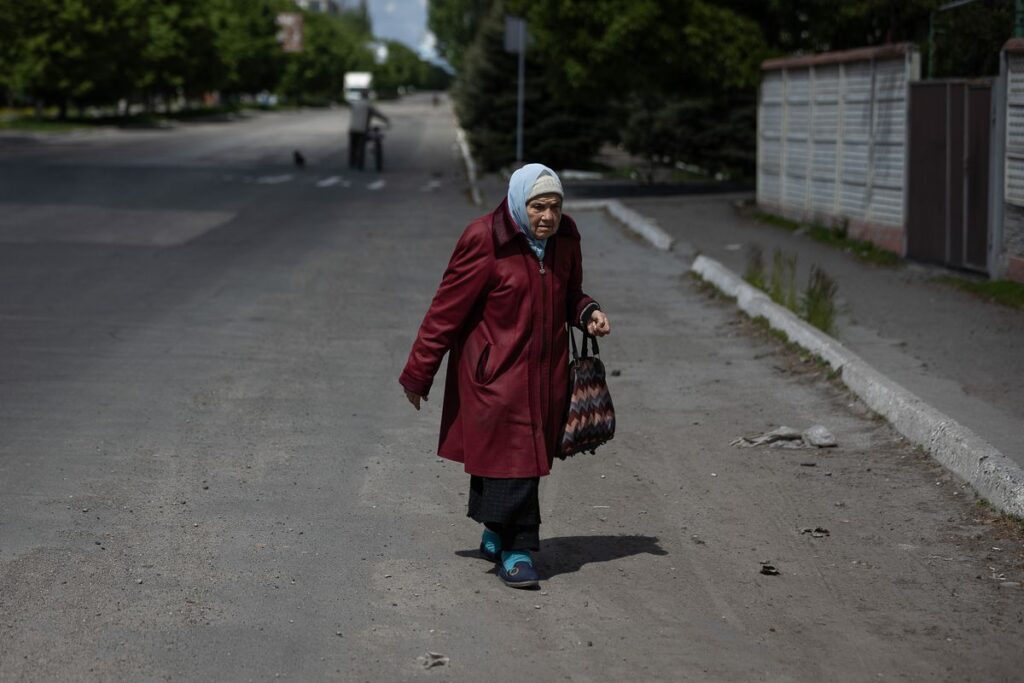 Rusia cerca los últimos reductos de resistencia de Lugansk