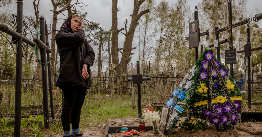 Se enamoraron profundamente en Bucha.  Una bala rusa acabó con todo.