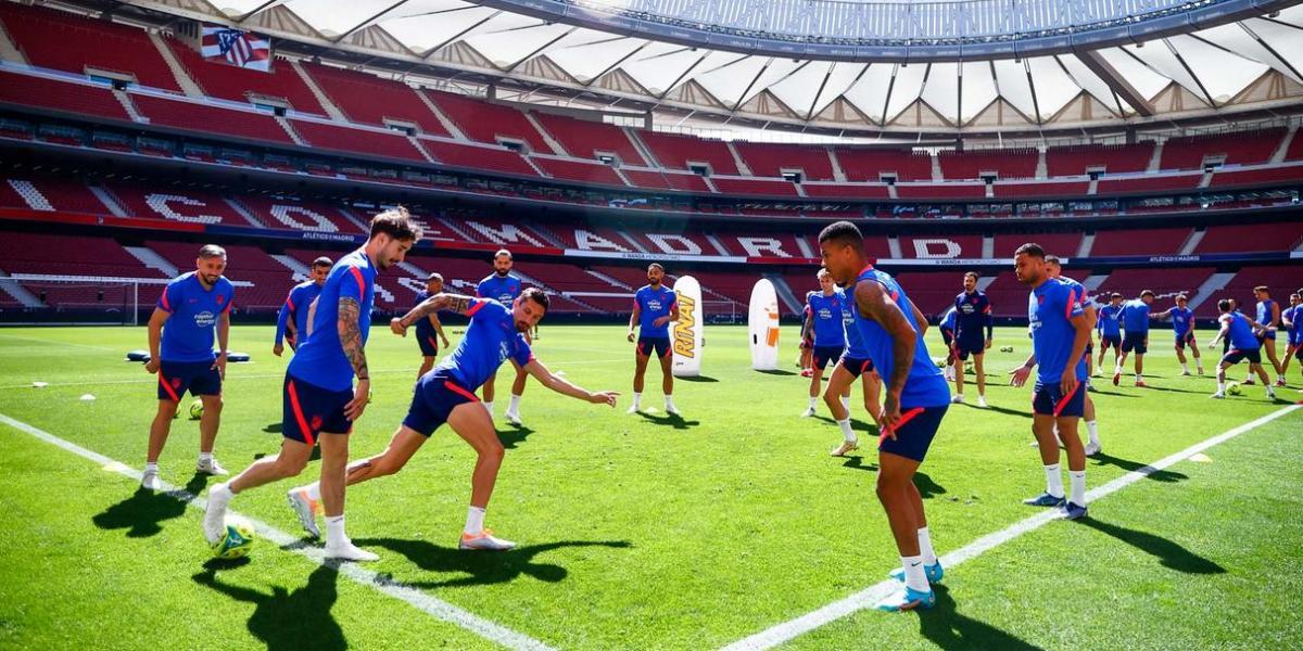 Simeone esconde sus cartas y Reinildo lo condiciona todo