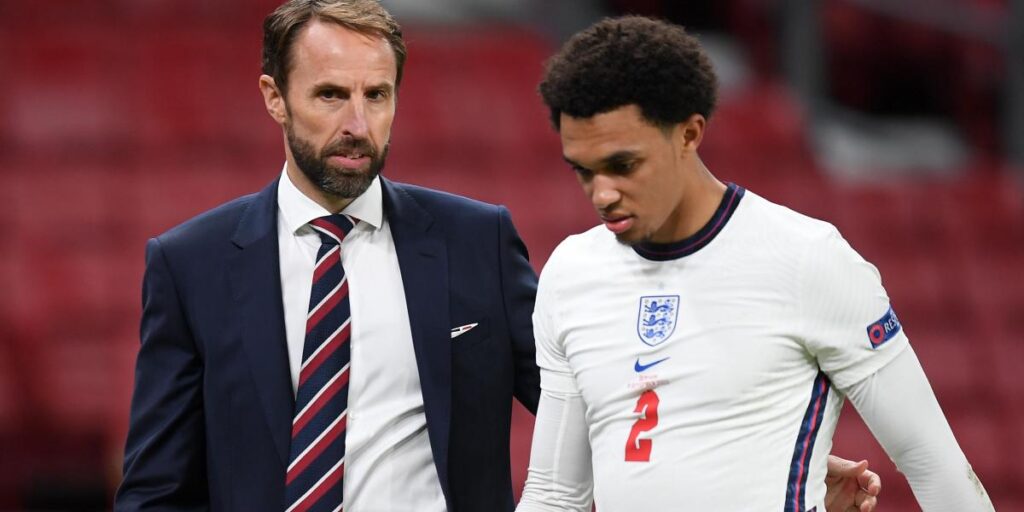 Southgate da una lista con numerosas novedades