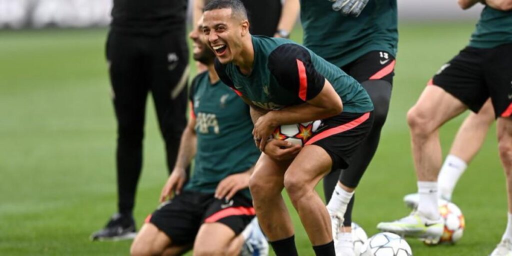 Thiago entrena con normalidad y apunta al 'once'
