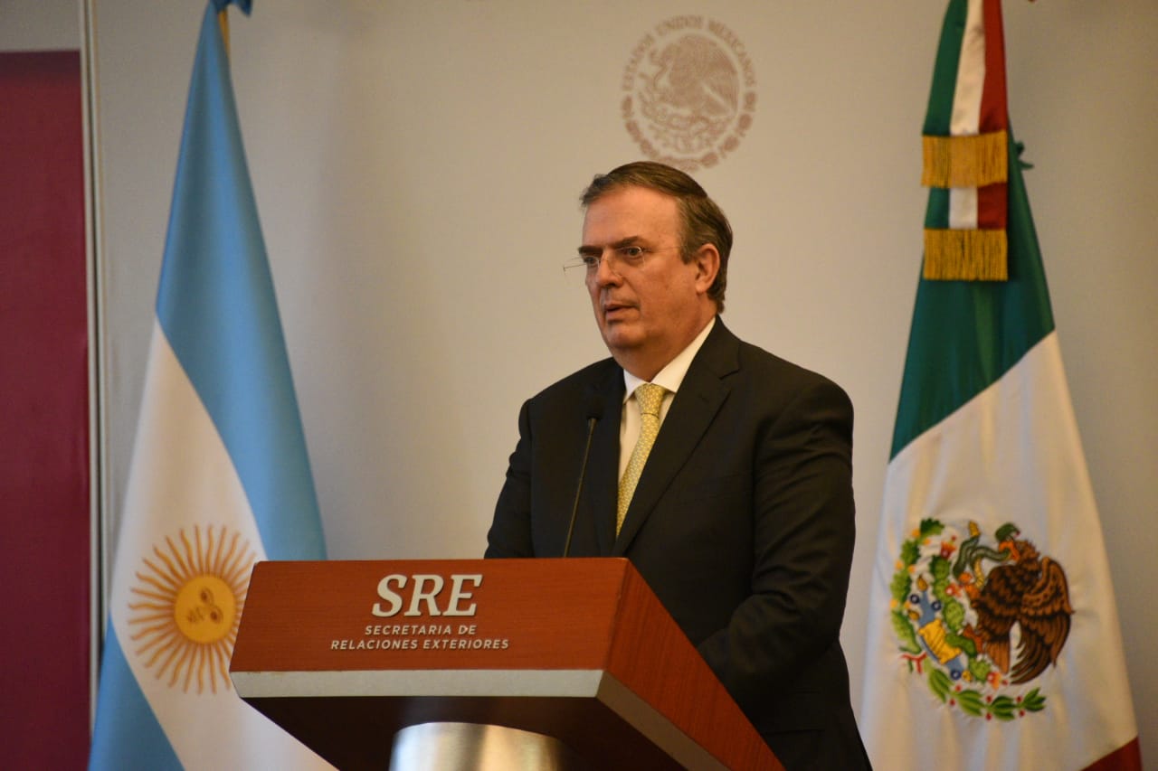 Tiroteo en Texas: Ebrard dice que demanda de México contra armerías sigue adelante