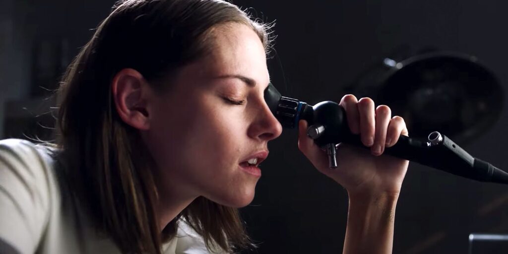 Tráiler de Crimes of the Future Red Band: Kristen Stewart se enfrenta al horror corporal