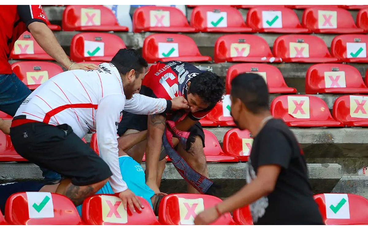 Tres detenidos más por riña en el Estadio Corregidora, ahora “aficionados” del Atlas | Tuit