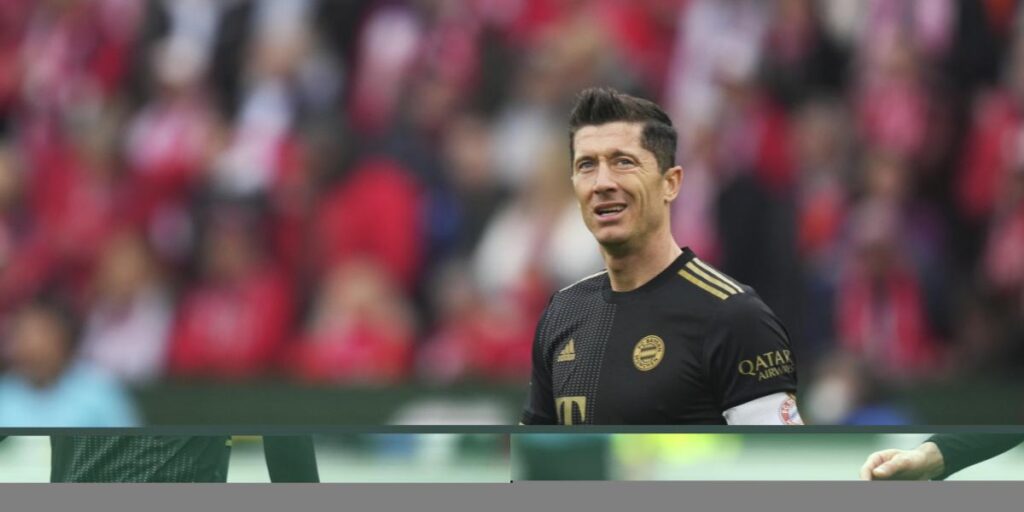 Uli Hoeness: "Lewandowski jugará en el Bayern la próxima temporada, así de simple"