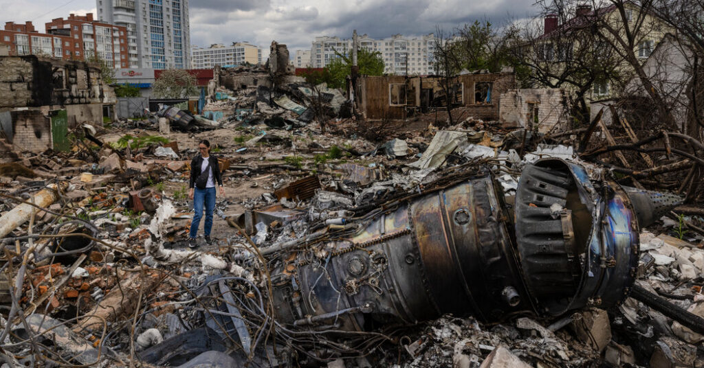 Un avión ruso se estrelló contra una casa. La muerte fue parcelada al azar.