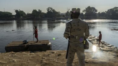 Un migrante y su hijo mueren ahogados en el río Suchiate al intentar cruzar a México