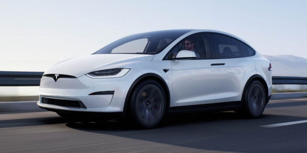 Un solo Tesla Model X fue retirado del mercado debido a la falta de una pieza