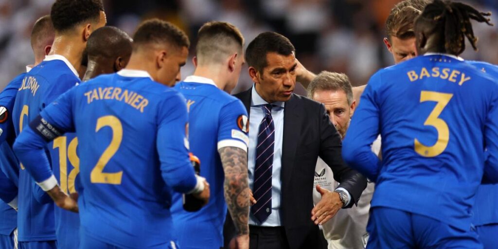 Van Bronckhorst: "Ha sido una decepción importante"