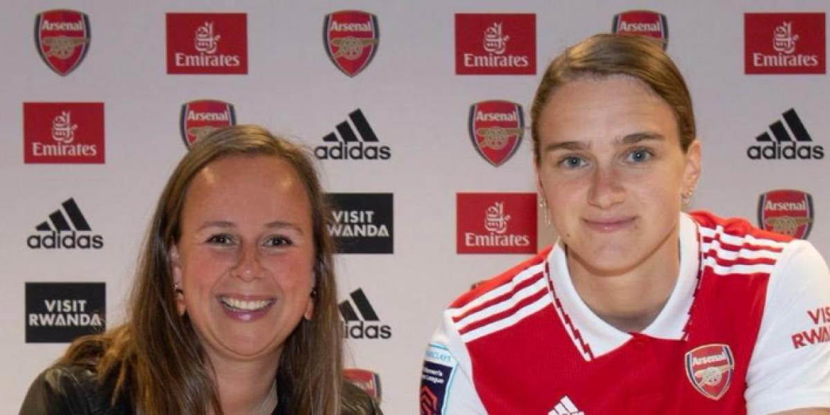 Vivianne Miedema renueva con el Arsenal y no jugará en el Barça