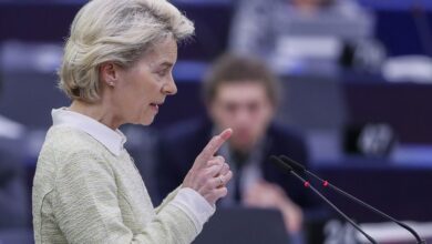 Von der Leyen propone en el Parlamento Europeo un embargo total al petróleo de Rusia: “No será fácil, pero tenemos que hacerlo”