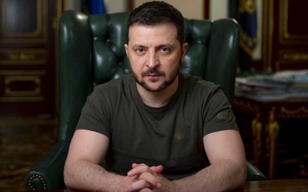 Zelenski reprueba la postura de Kissinger y recuerda la lucha contra los nazis