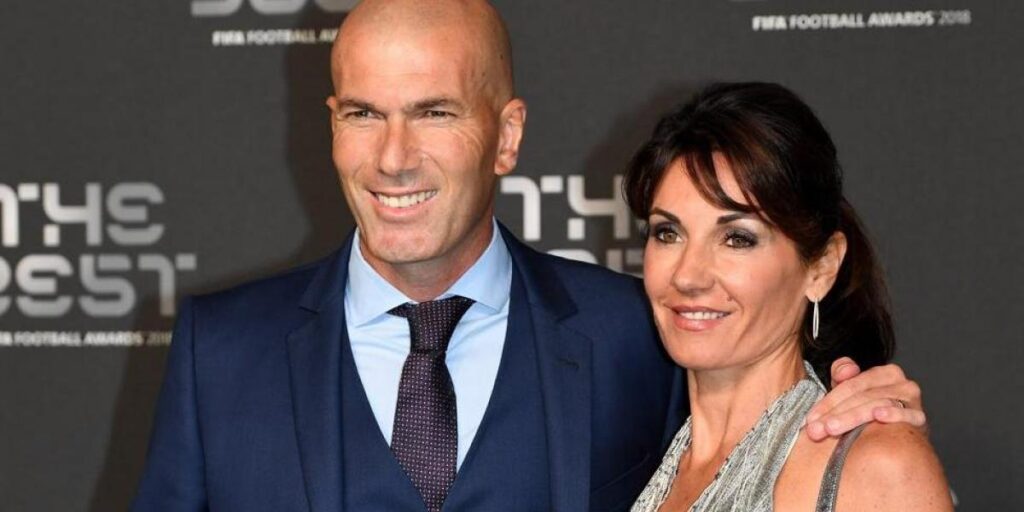 Zinedine Zidane, abuelo a los 49 años: posa por primera vez junto a su nieta