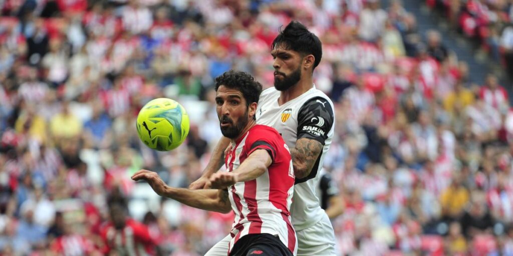 "Hace tiempo que algunos me jubilaban y aquí sigo..."