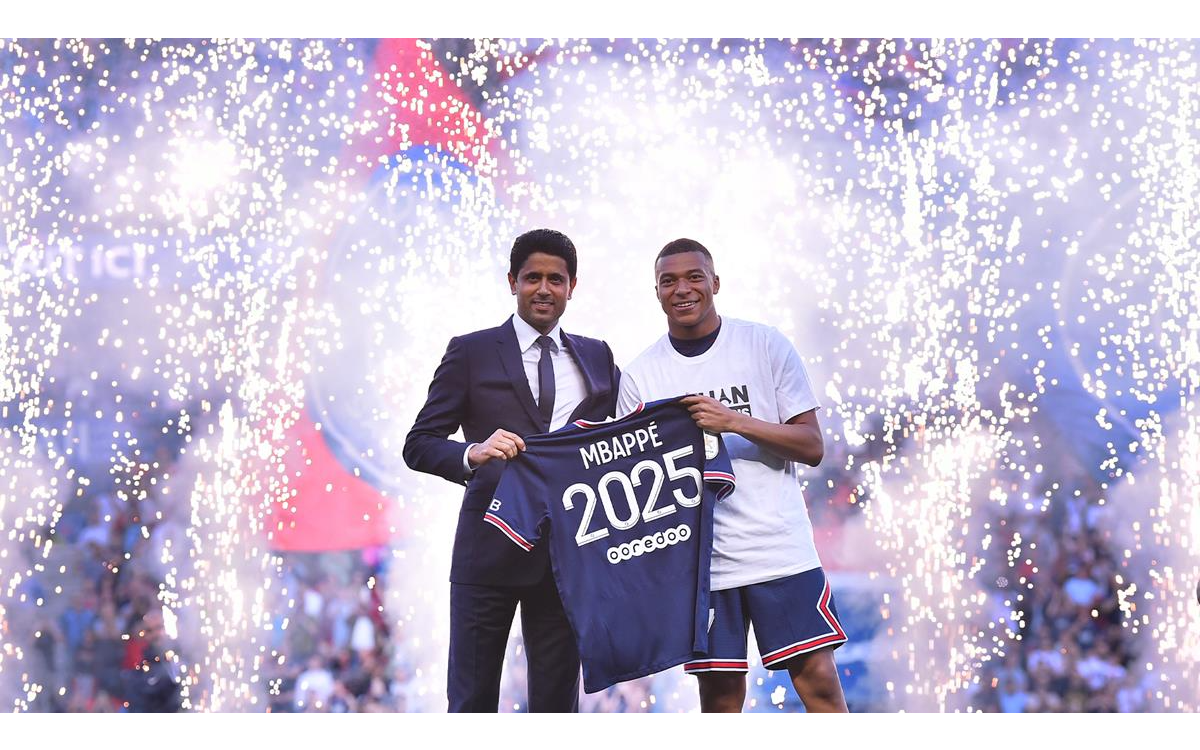 ¡Kylian Mbappé se queda en el Paris Saint-Germain! | Video