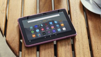 ¿La tableta Amazon Fire 7 (2022) tiene una ranura para tarjeta SD?