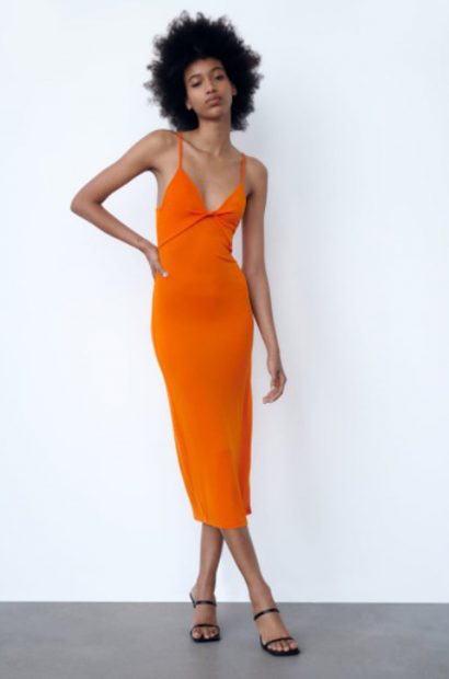 Vestido cut-out / Zara