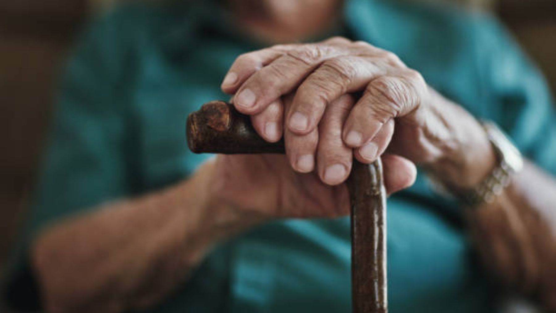 ¿Quieres llegar a los 100 años? Deberías cenar a esta hora