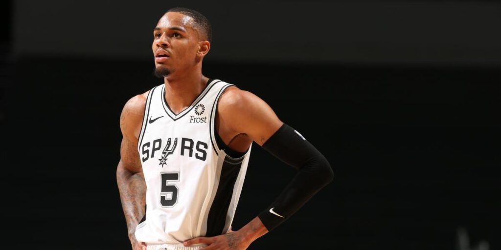 ¡Primer bombazo! Los Spurs traspasan a Dejounte Murray a los Hawks