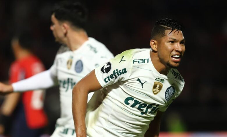 0-3: Palmeiras golea y Rony iguala su figura goleadora a las de Pelé y Zico