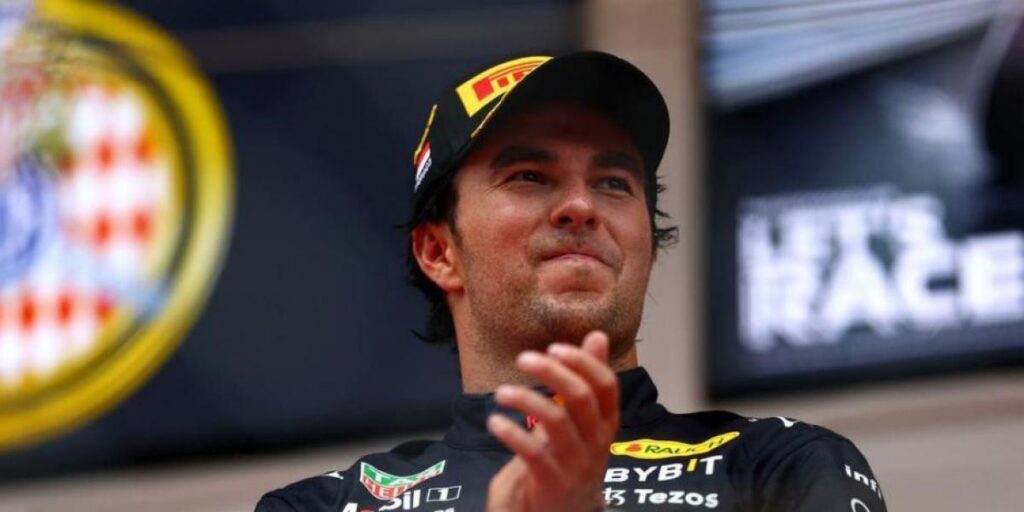 'Checo' Pérez: "Max parece fuerte y eso me hace creer que mi coche será competitivo"