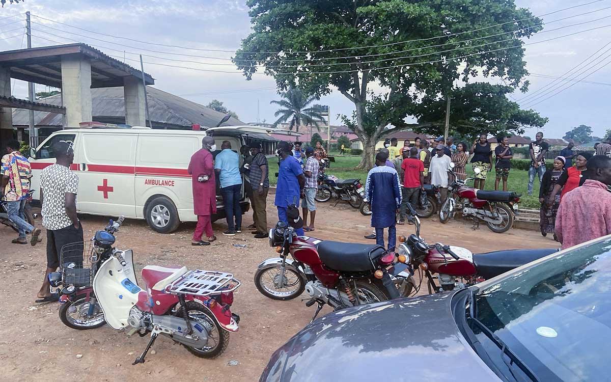 Al menos 50 muertos en un ataque contra una iglesia católica del sur de Nigeria