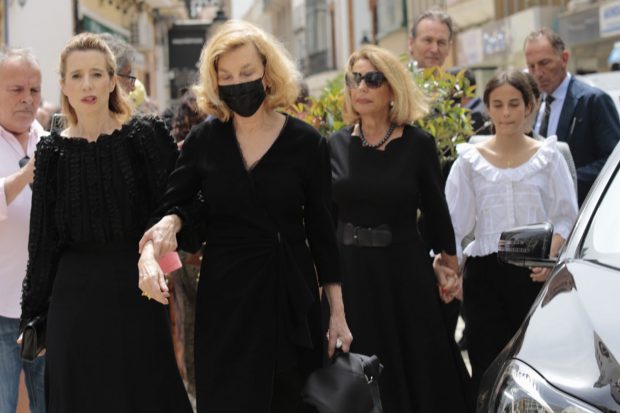 Concha Spínola en el funeral de su marido / Gtres