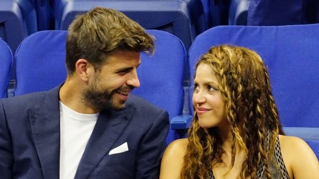 Shakira y Piqué sonriendo / Gtres