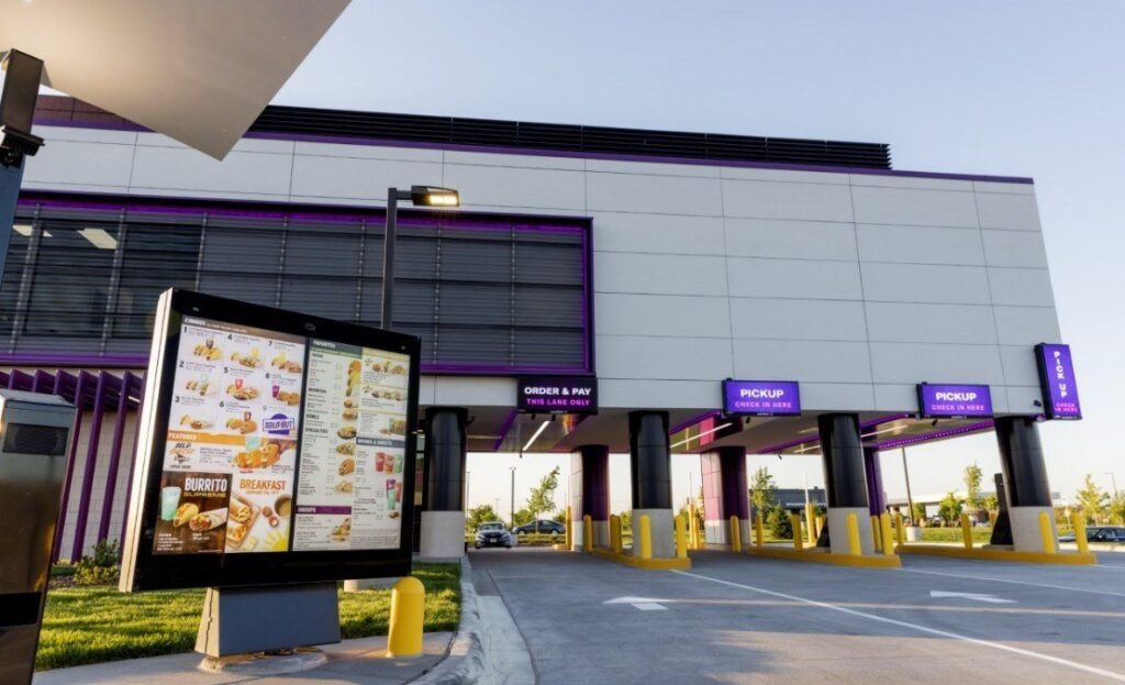 Estrenan Taco Bell Defy, el “drive-thru” del futuro en EEUU
