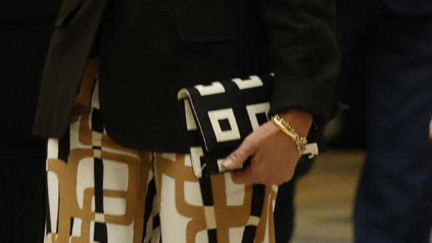 Parte del look de la infanta Elena / Gtres