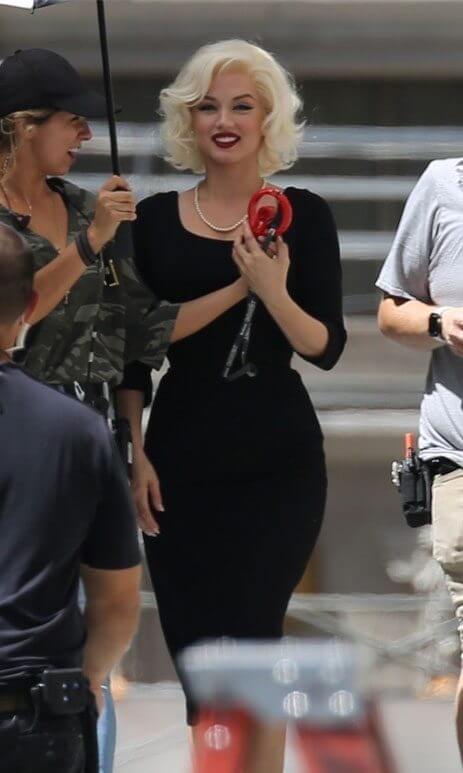ana de armas marilyn monroe 2 rubia biopic netflix