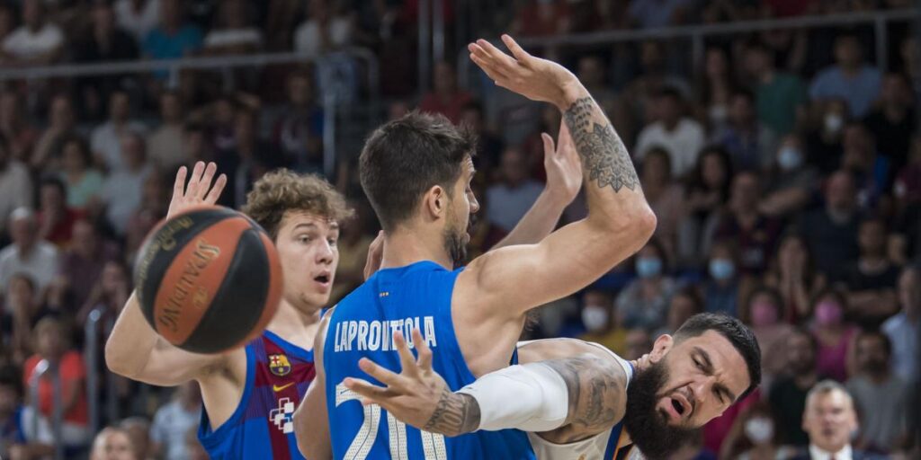 Horario y dónde ver por TV el Real Madrid - Barca del playoff de la Liga Endesa