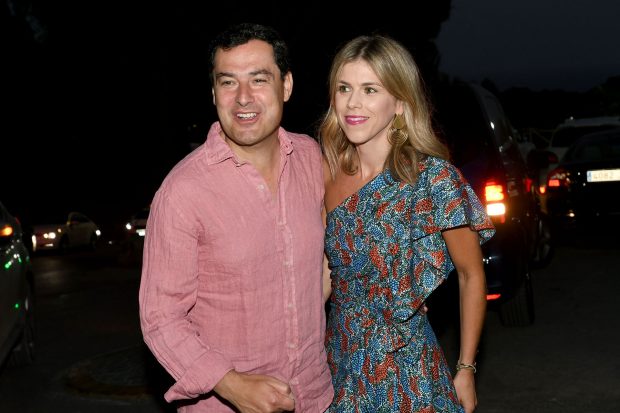 Juanma Moreno y Manuela Villena / Gtres