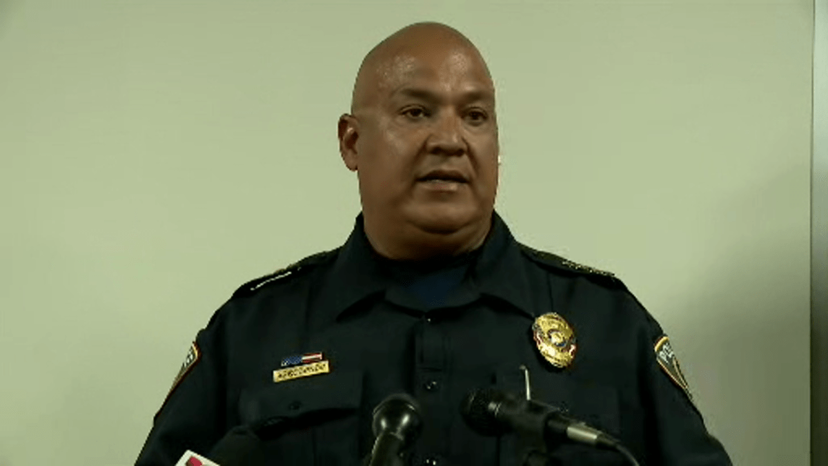 Jefe de policía escolar de Uvalde, Pete Arredondo, testificará ante comité estatal investigativo