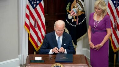 Biden firma ley sobre control de armas en EEUU