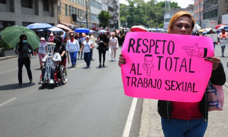 60% de trabajadoras sexuales en CDMX sufren violencia; no denuncian por miedo a ser agredidas o asesinadas: COPRED