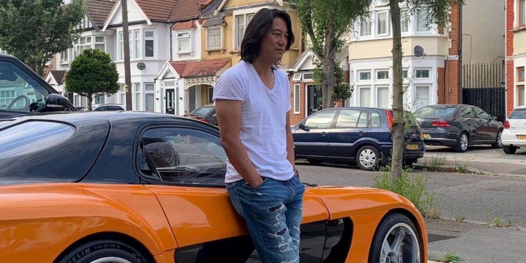Actor de Fast & Furious Han se reúne con Tokyo Drift Car en genial foto