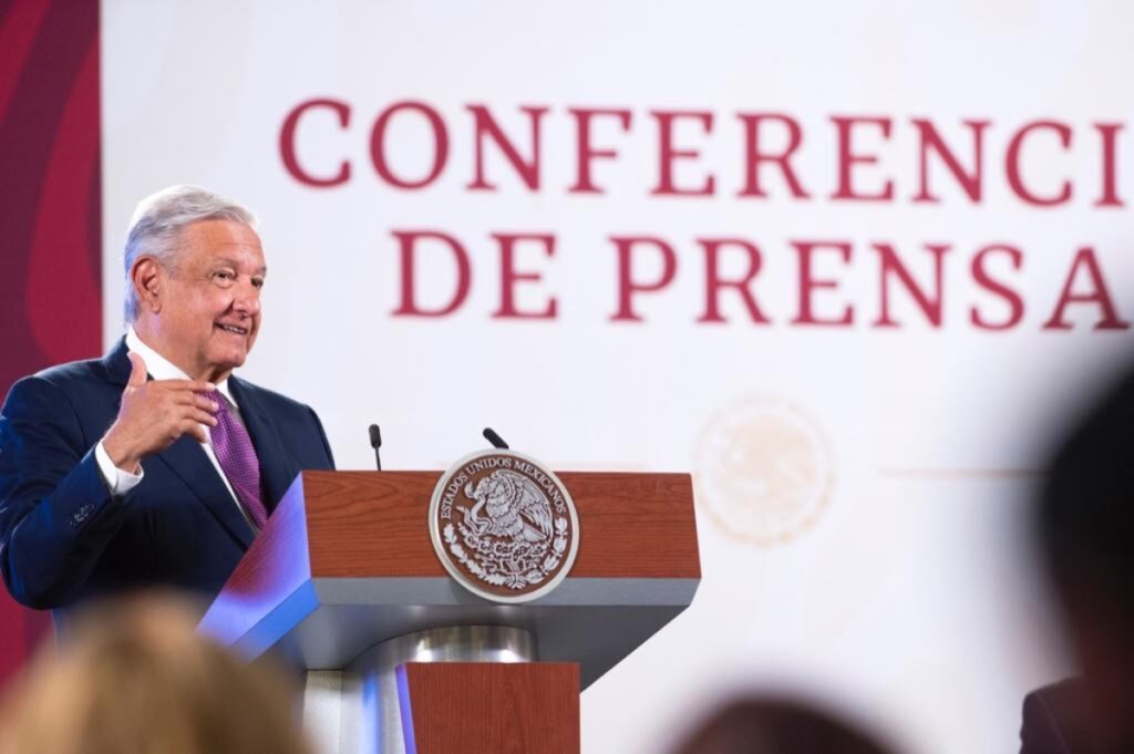 Afirma AMLO que gobierno va ganando amparos contra Tren Maya