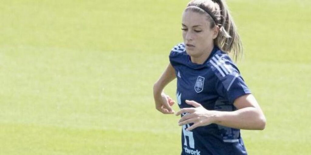 Alexia Putellas: "La lesión de Jenni es un palo muy duro"